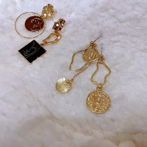 Asymmetric gold tone earring set of 2 pieces